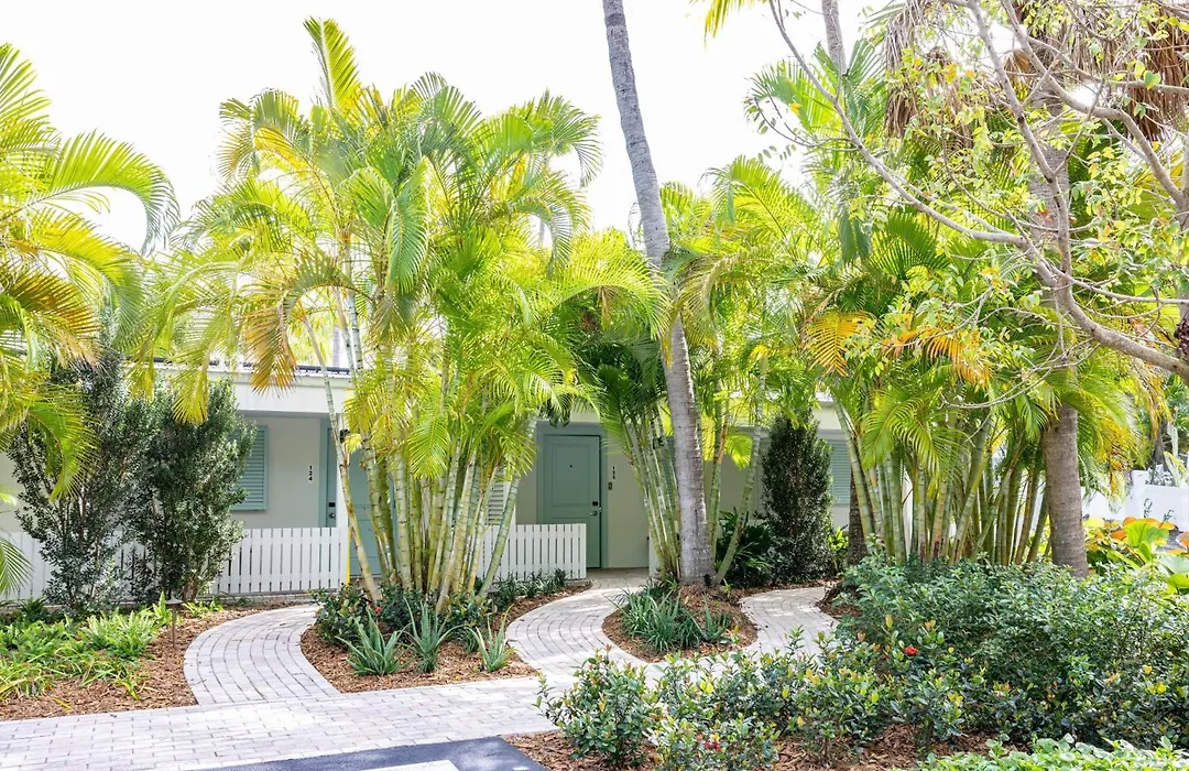 Islander Resort-1